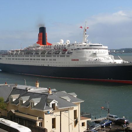 Watersedge Hotel Cobh Exterior photo