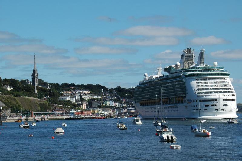 Watersedge Hotel Cobh Exterior photo