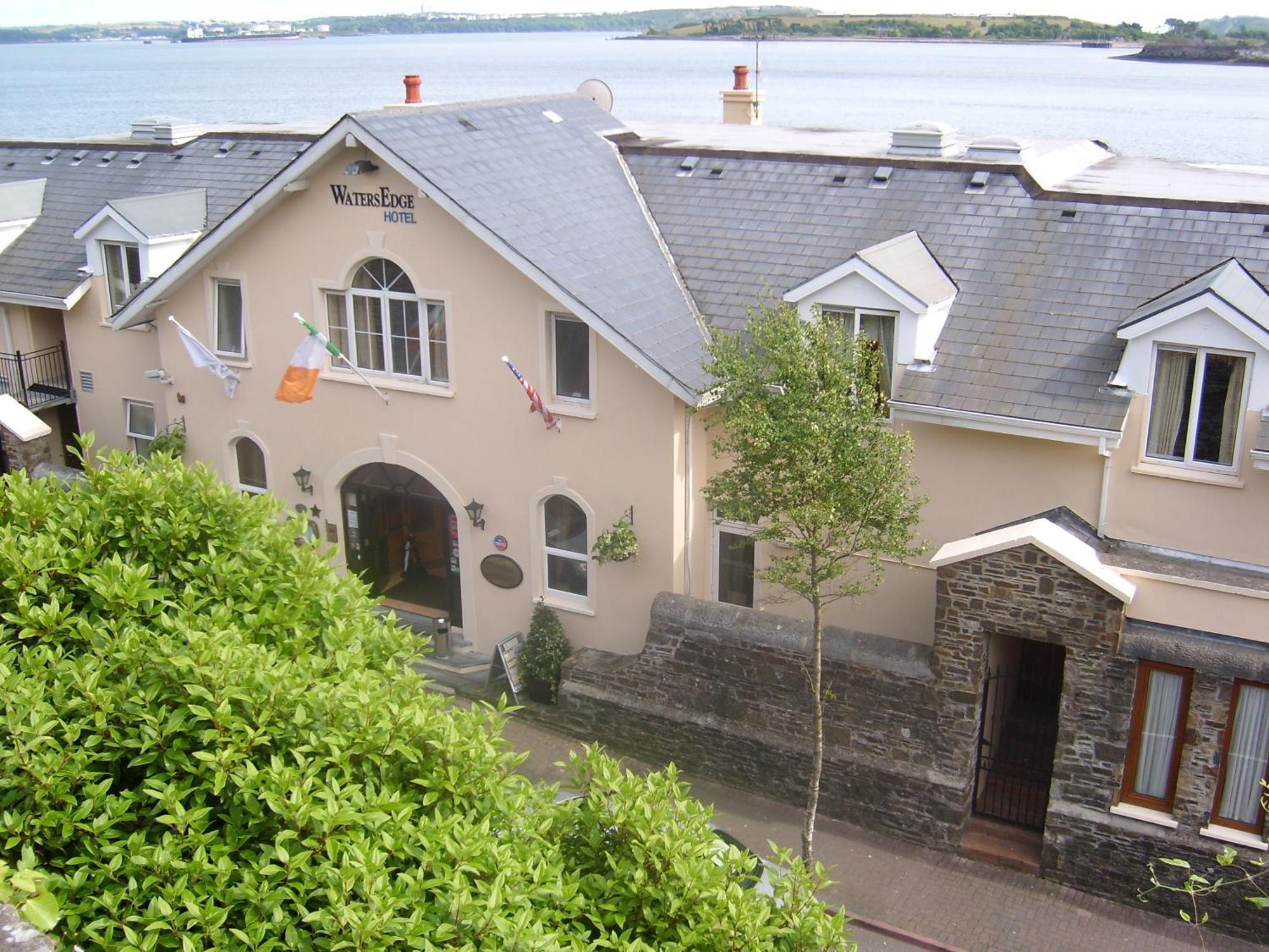 Watersedge Hotel Cobh Exterior photo