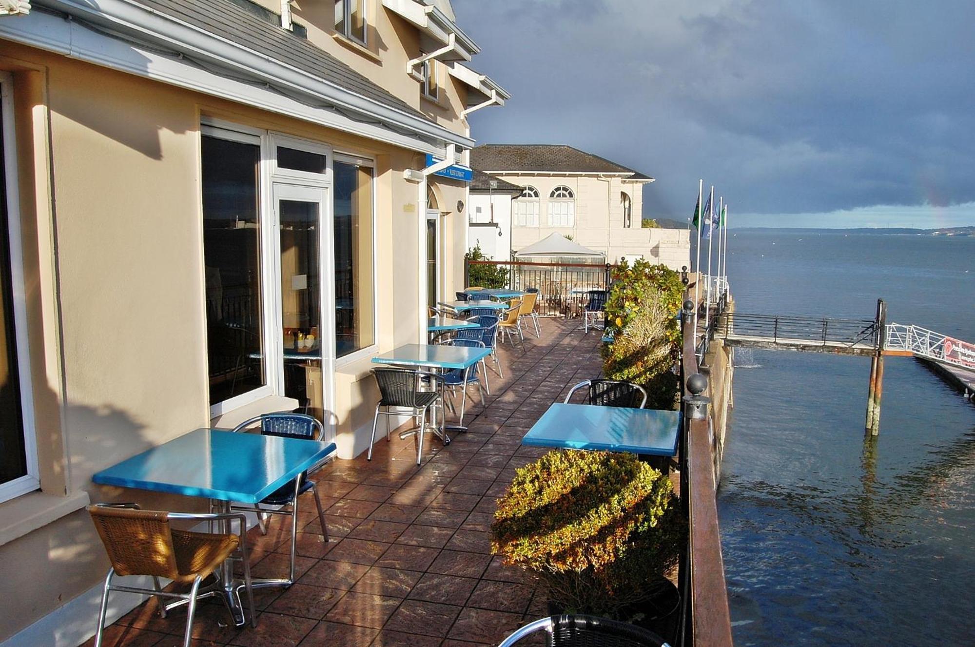 Watersedge Hotel Cobh Exterior photo