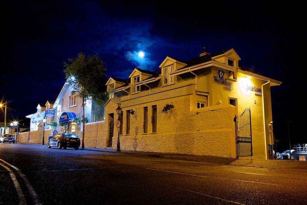 Watersedge Hotel Cobh Exterior photo